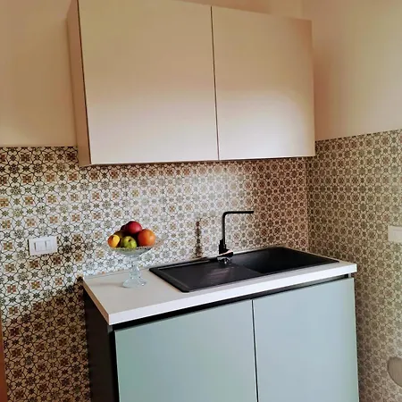 Charming Garda Escape * Torri Del Benaco